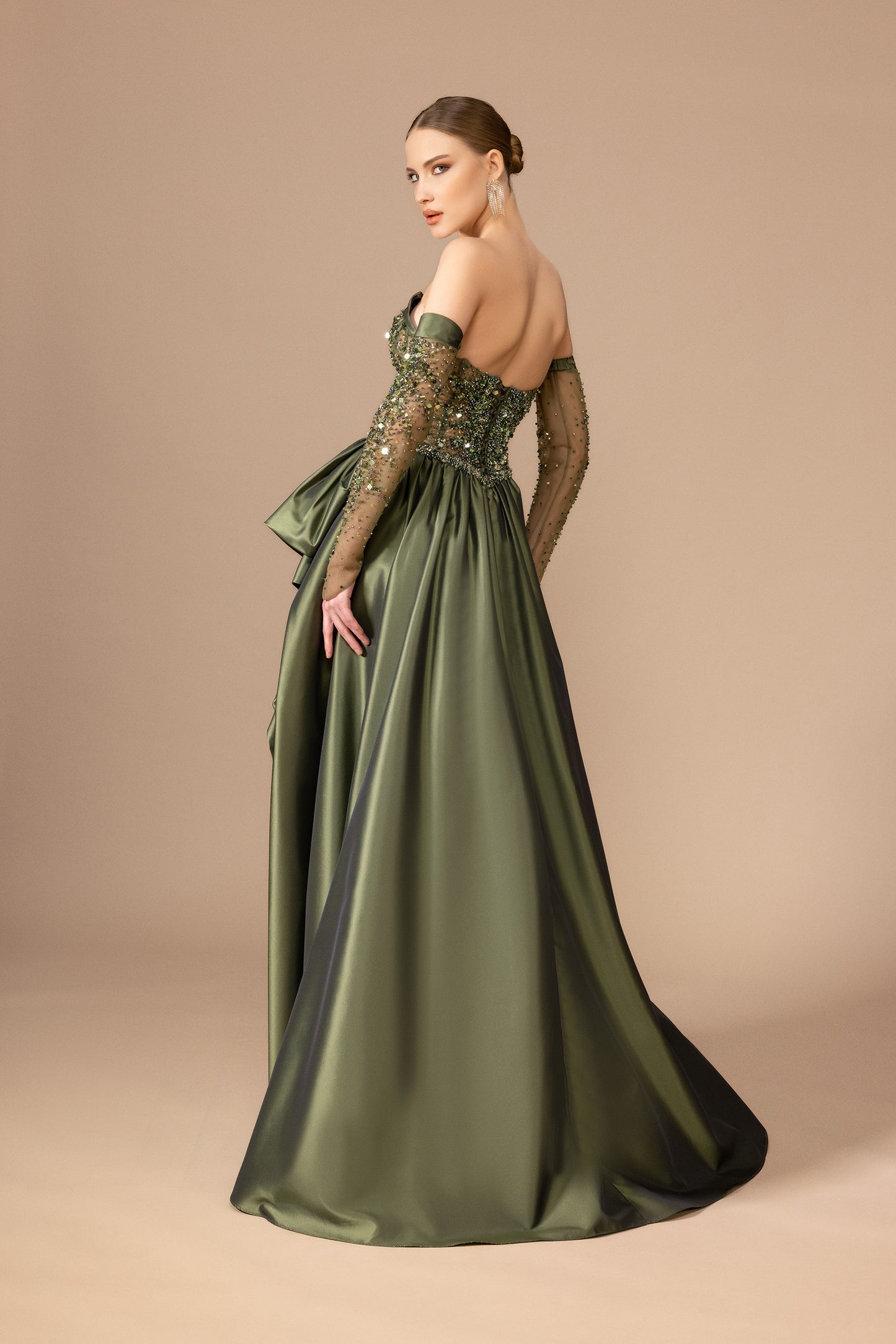 Robe Ariana